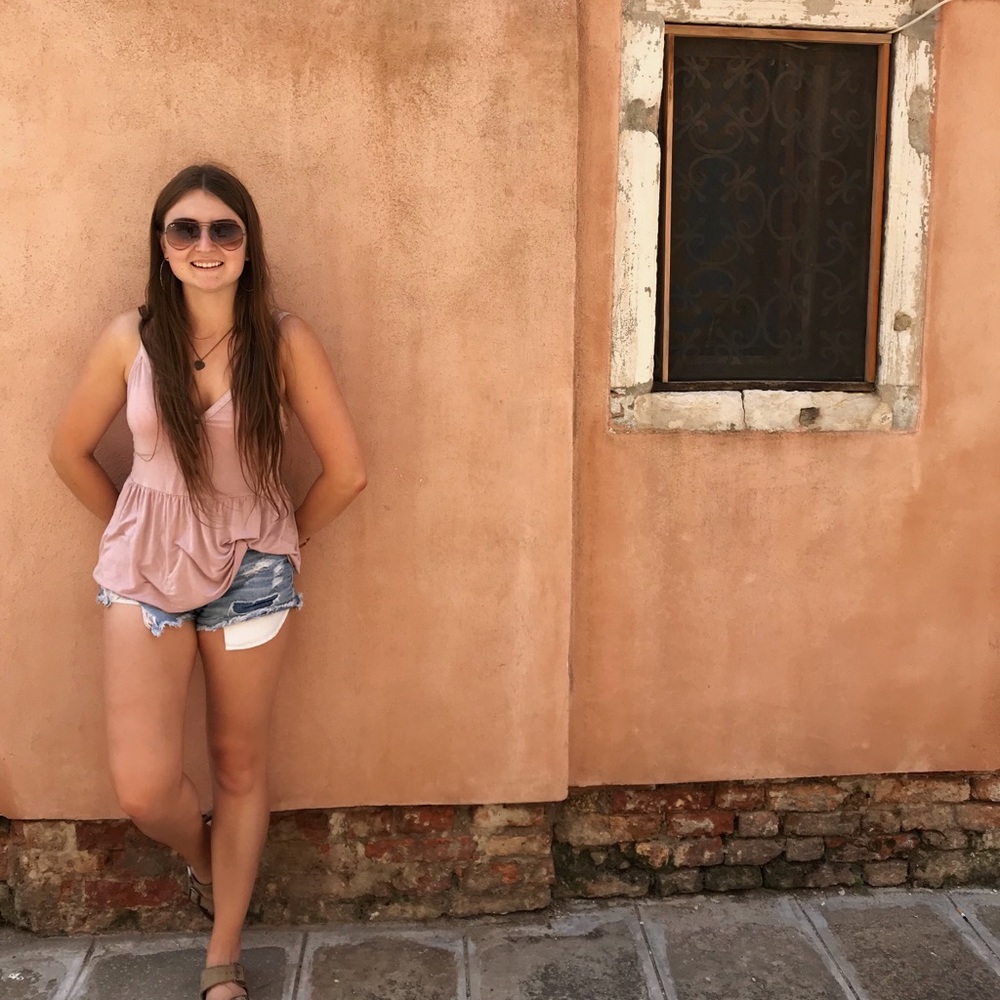 Meet your Posher, Taylor